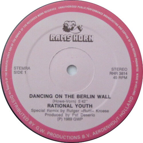 Dancing On The Berlin Wall